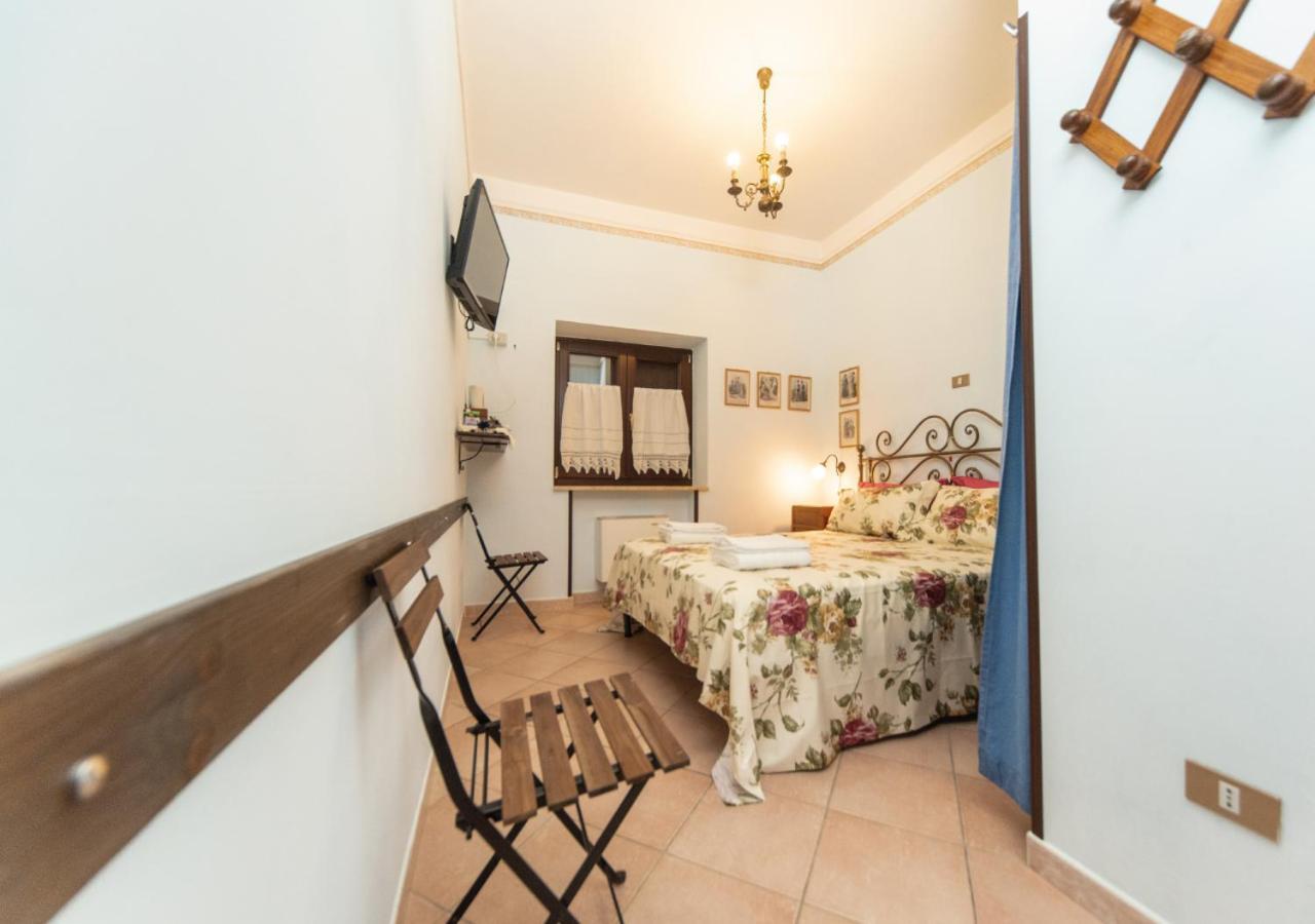 Il Sorgituro - Agriturismo Postiglione Dış mekan fotoğraf